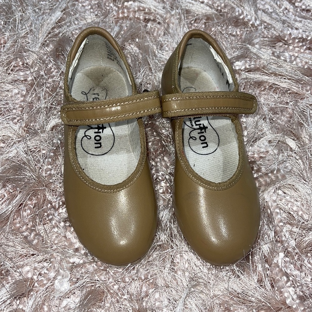 Revolution dance Tap shoes size 13